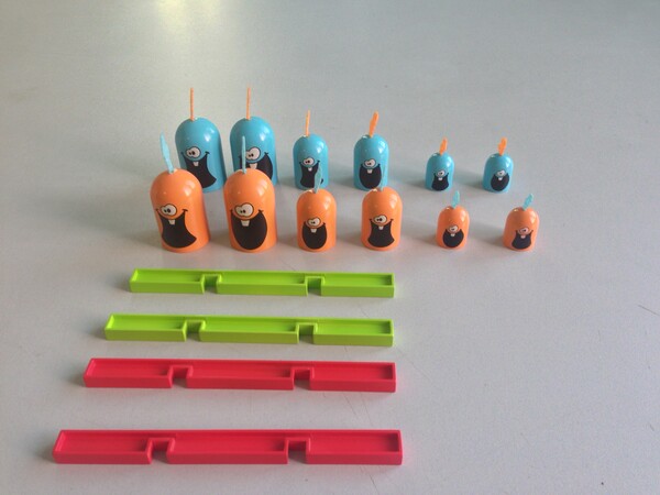 Blue Orange Games Gobblet Gobblers (fr/en) version plastique (tic-tac-toe) 3770000904369