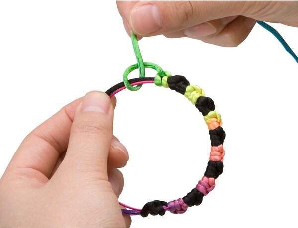 Alex Toys Créer des bracelets avec des anneaux 731346013248
