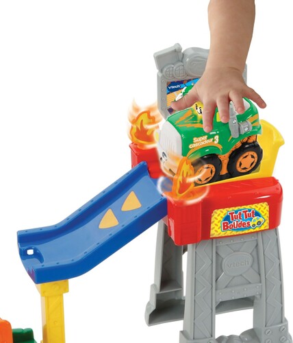 VTech VTech Tut Tut Bolides Circuit Super Cascades Push & Go + Peter, super cascadeur (fr) 3417765037061