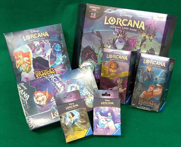 Lorcana Disney lorcana (EN) Mega combo pack - Ursula's Return - 2 starter deck, 2 sleeve packs, 1 Gift Set, 1 Illumineer's trove, 1 Booster box *