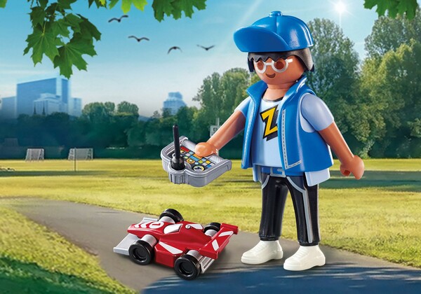 Playmobil Playmobil 70561 Playmo-Friends Joueur et voiture téléguidée (mars 2021) 4008789705617