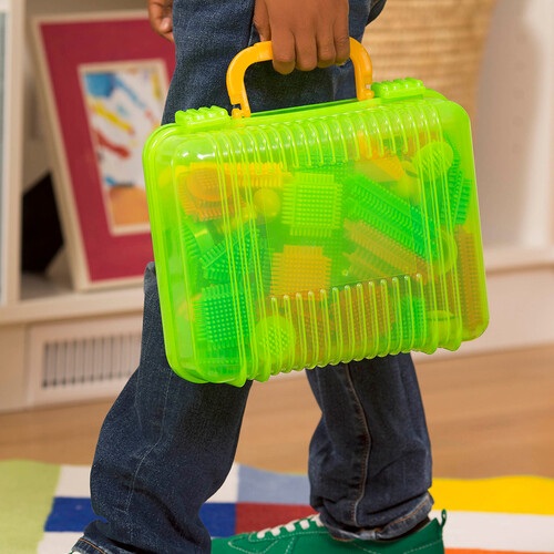 B. Brand bristle blocks - mallette safari 85 pièces 062243254305