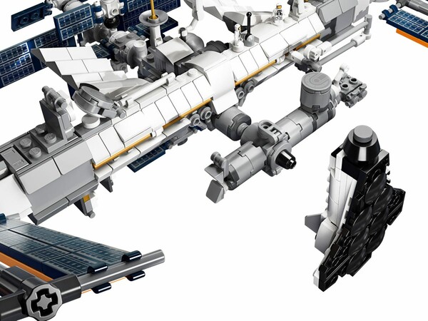 LEGO LEGO 21321 Idées La station spatiale internationale 673419325790
