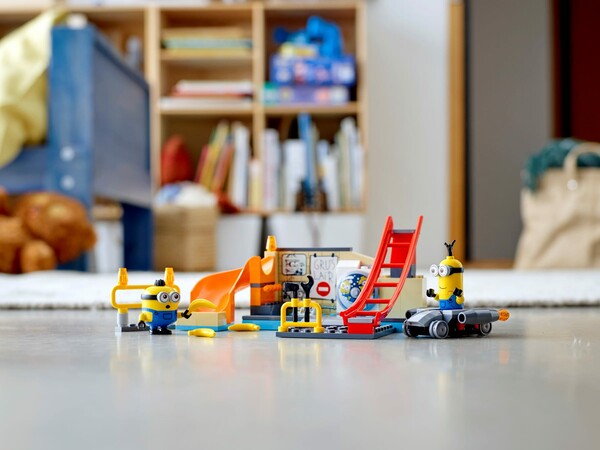 LEGO LEGO 75546 Les Minions dans le laboratoire de Gru 673419320146