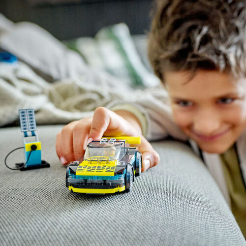 LEGO LEGO 60383 La voiture de sport électrique 673419372046
