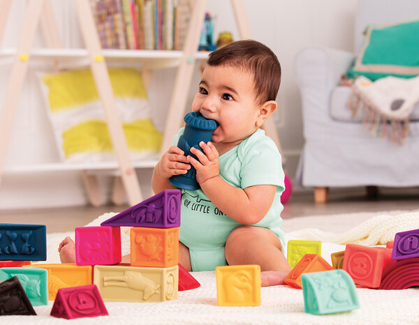 B. Brand B. Baby - Blocs souples "Elemenosqueeze" 062243329645