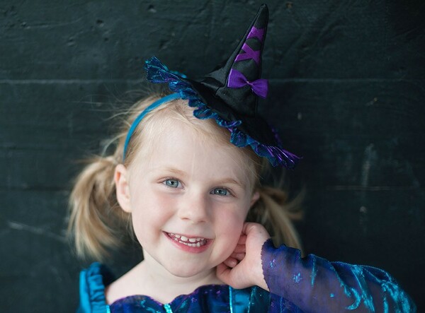 Creative Education Costume robe sorcière de minuit avec chapeau bleu, grandeur 5-6 771877318856