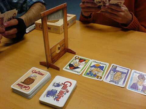 Hasbro Guillotine (en) 653569301981