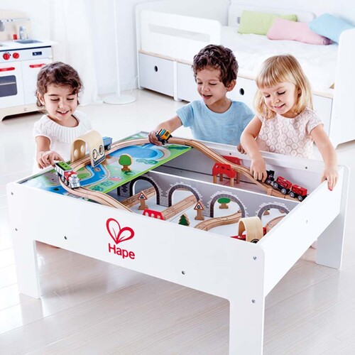 Hape Train de bois - Reversible train storage table 6943478015258