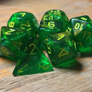 Chessex Dés d&d 7pc borealis Maple avec chiffres jaunes (d4, d6, d8, 2 x d10, d12, d20) 601982015985